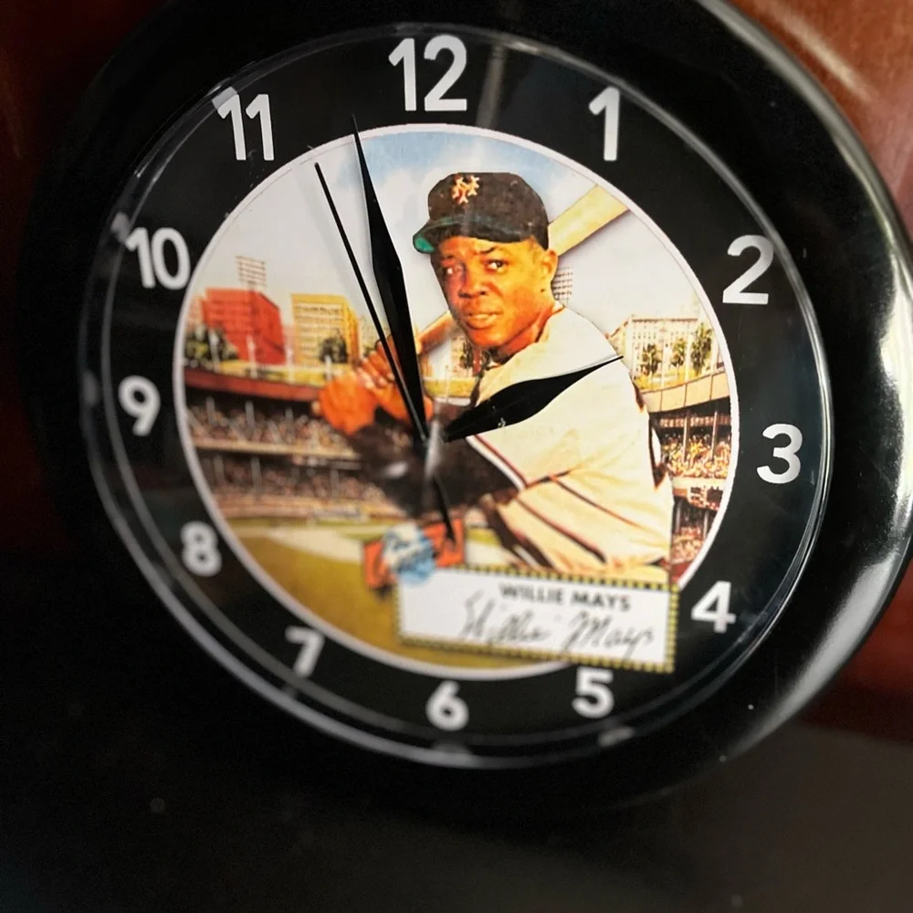 Willie Mays Giants Clock